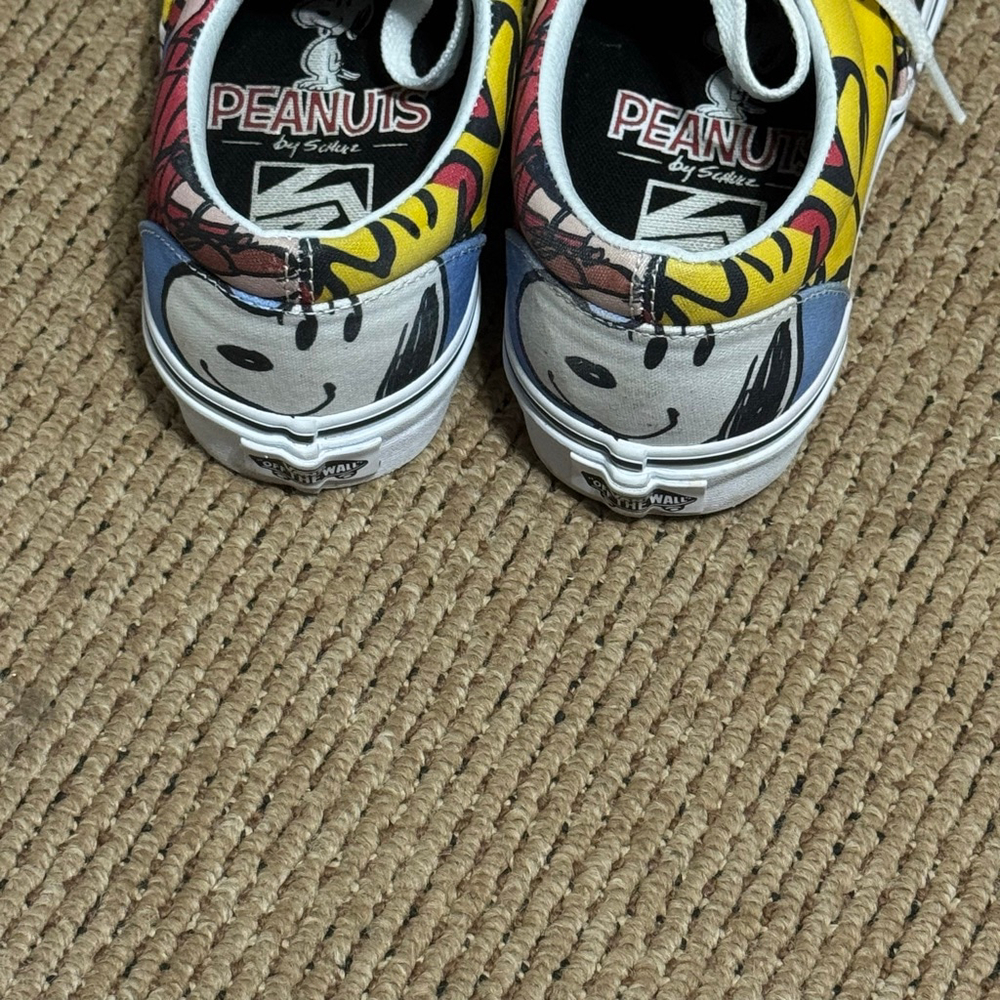 Women's Vans Peanuts Charlie Brown Sneakers Size 7 Yellow Pink - Picture 6 of 11